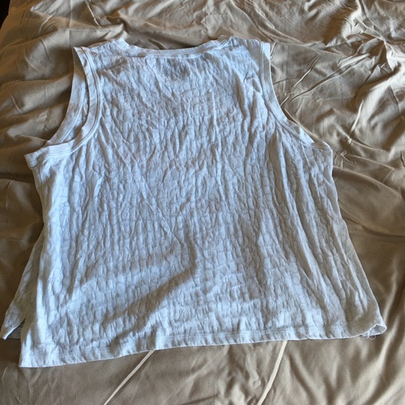 Women’s EVOLUTION AND CREATION White Textured Muscle Tank Top with Mild Crop - Picture 2 of 12